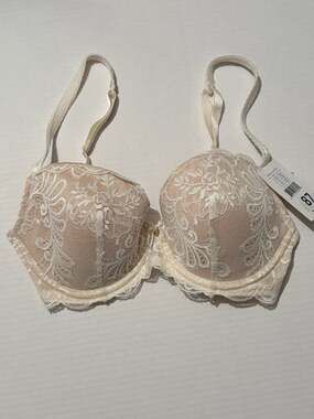 Le Mystère Sophia Lace Underwire Bra, Size 32DD/E